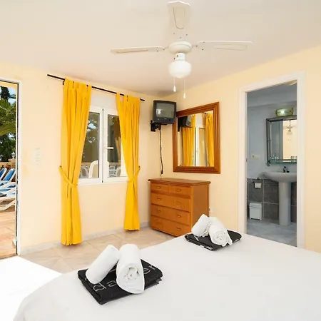 Hermosa Villa *