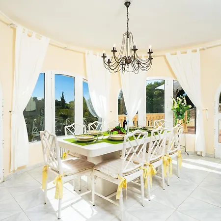 Hermosa Villa Javea